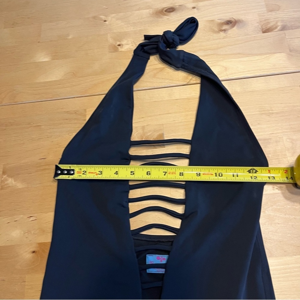 Mora V Neck Size M Halter Black Waist Cut Out One Piece Swimsuit - Picture 7 of 7